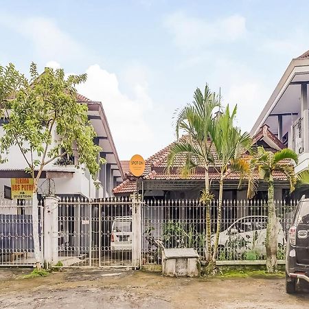 Spot On 90797 Sukun Syariah Homestay 말랑 외부 사진