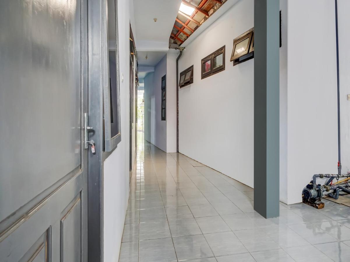 Spot On 90797 Sukun Syariah Homestay 말랑 외부 사진